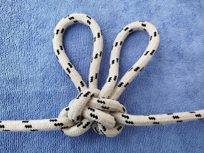Directional double butterfly knot_front