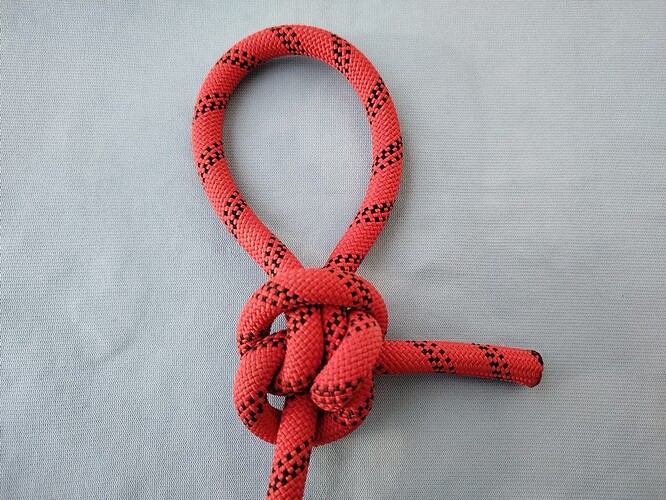 Dragon_girth hitch_bwl_front