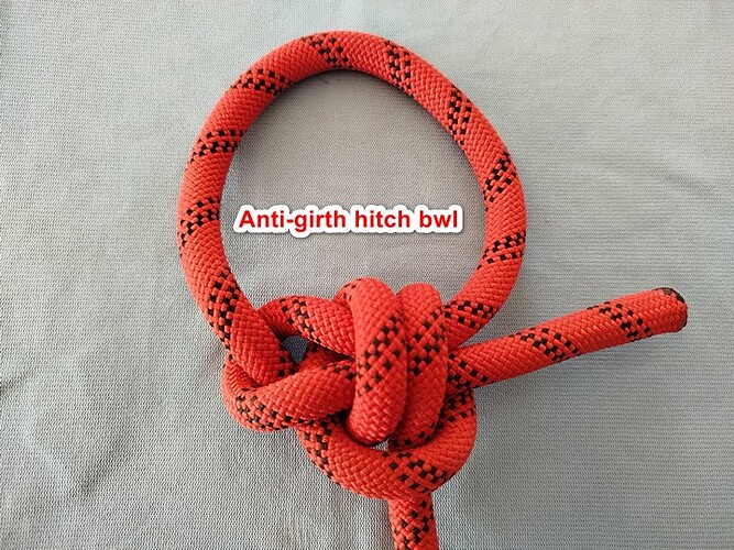 Anti-girth hitch bwl