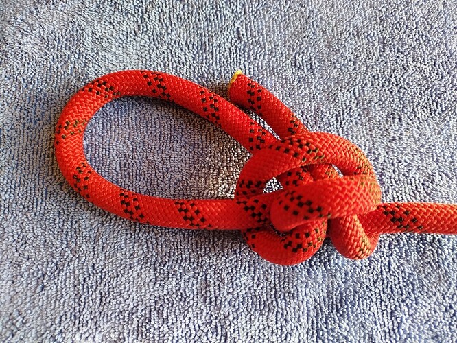 Girth hitched Z nipping loop