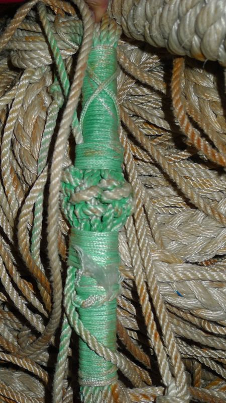 knots-seized_netting_ropes-P1050242-M800.jpg
