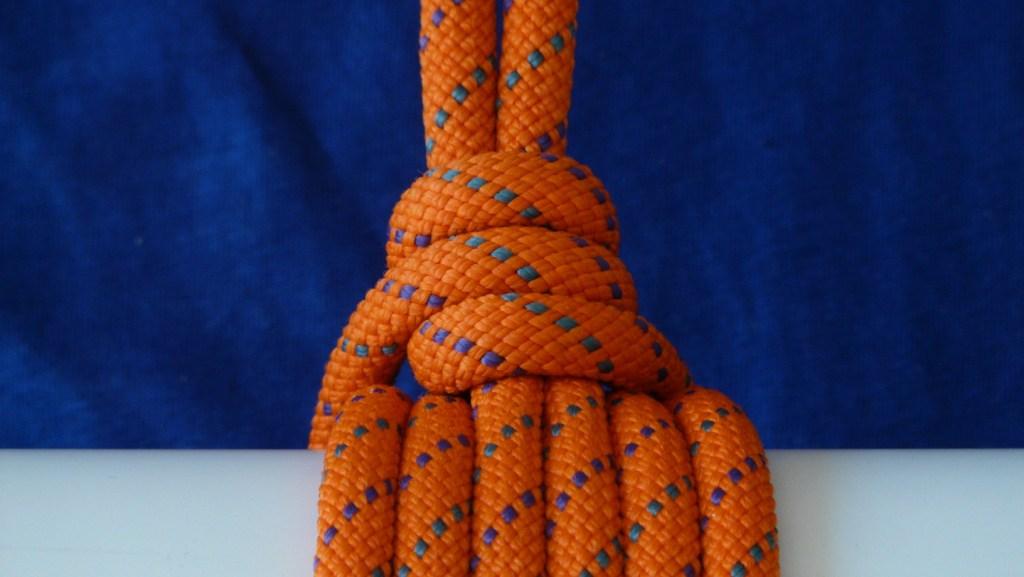 multi-coil Bull X hitch (top view)(detail).JPG