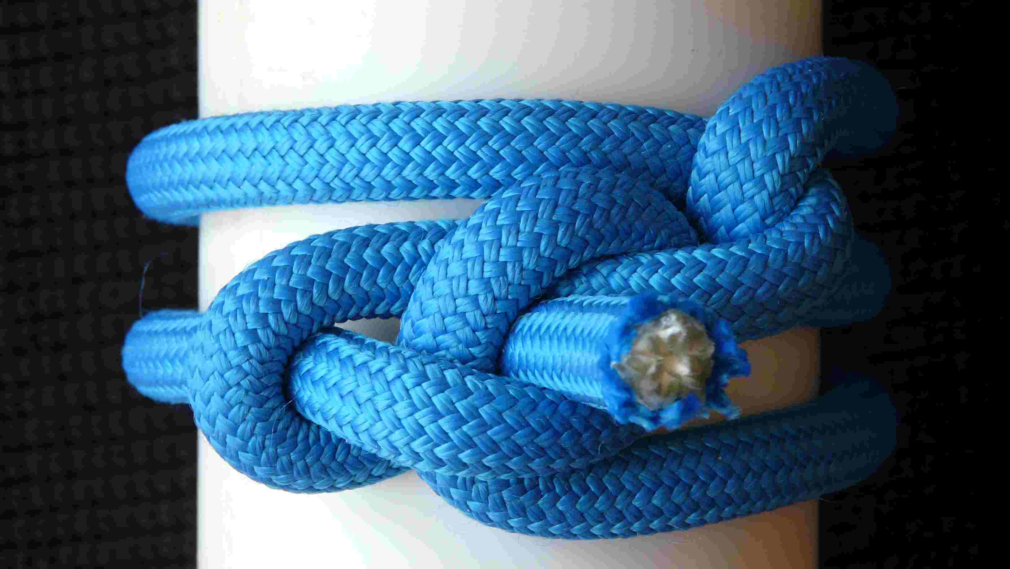 Yoke hitch + bowline finish.JPG