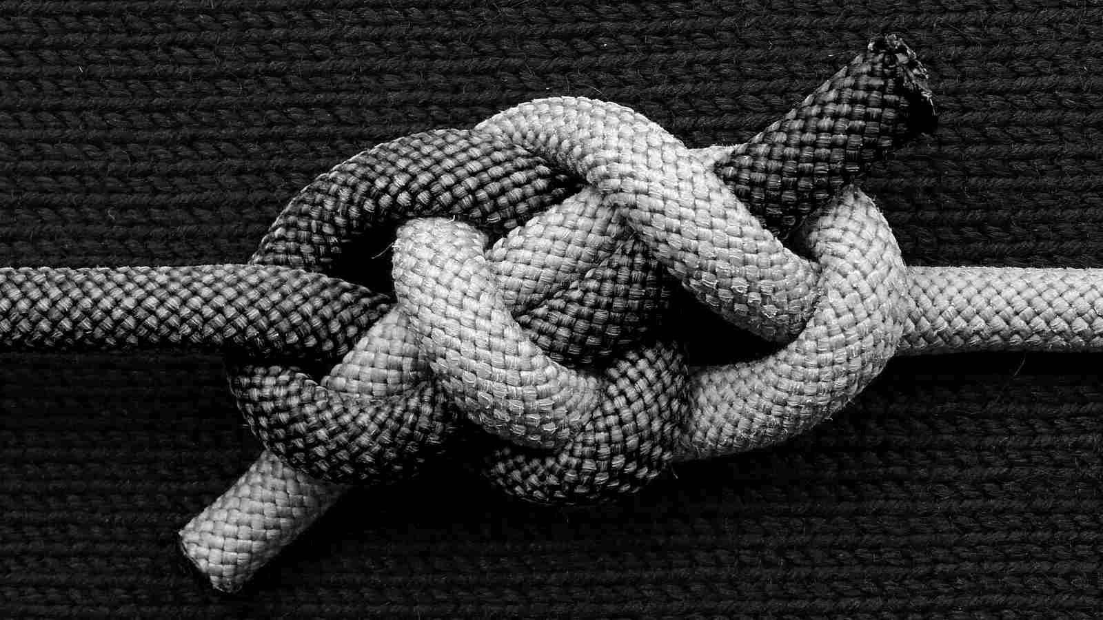 Hugo bend (B) (B&W).JPG