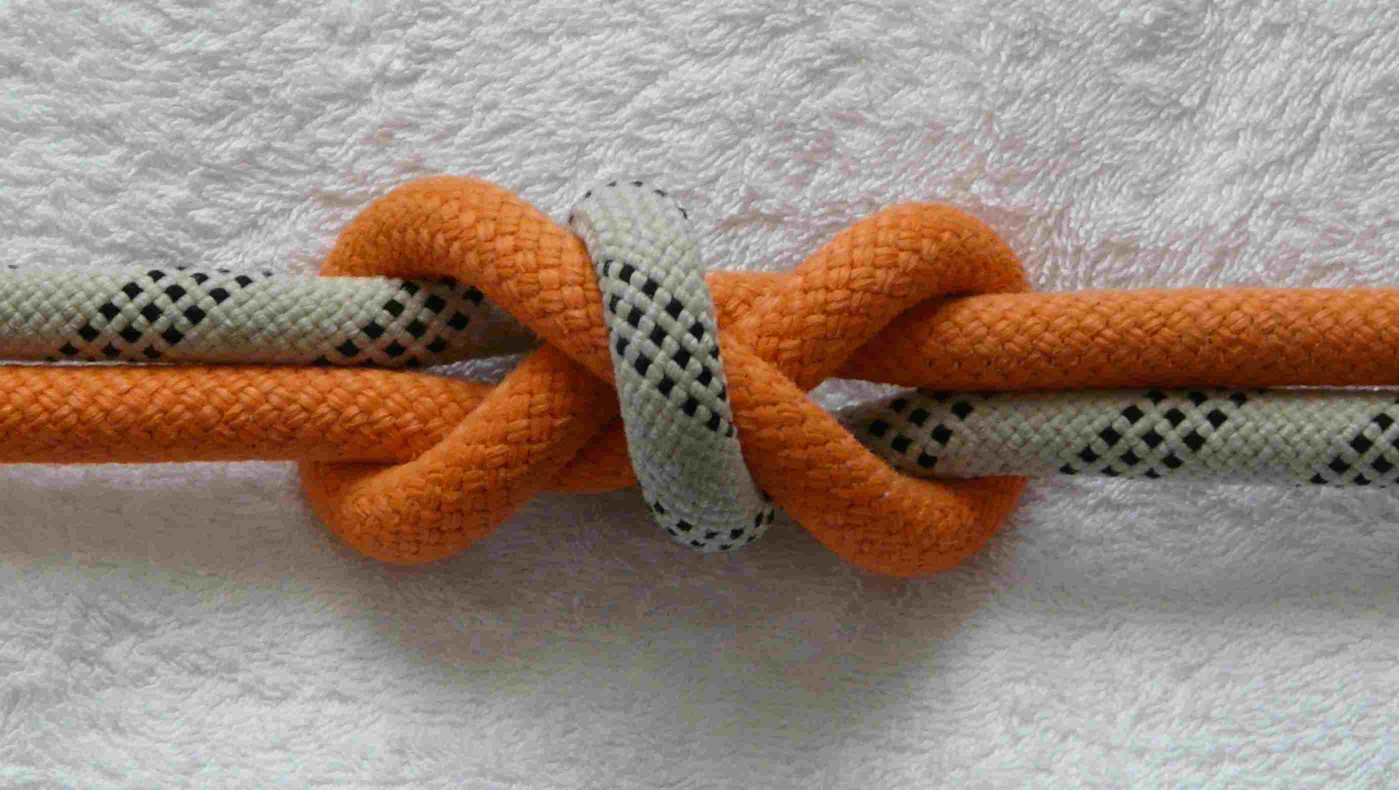 Strangle collar bowline (back view).JPG