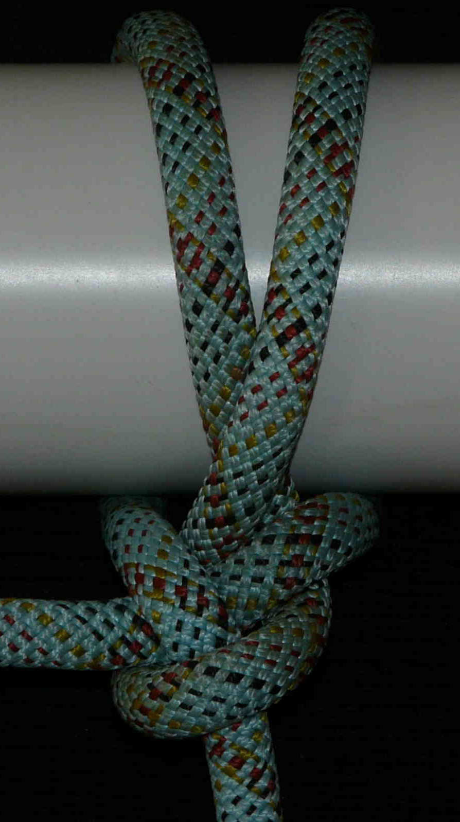 Andalusian hitch (bottom view).JPG